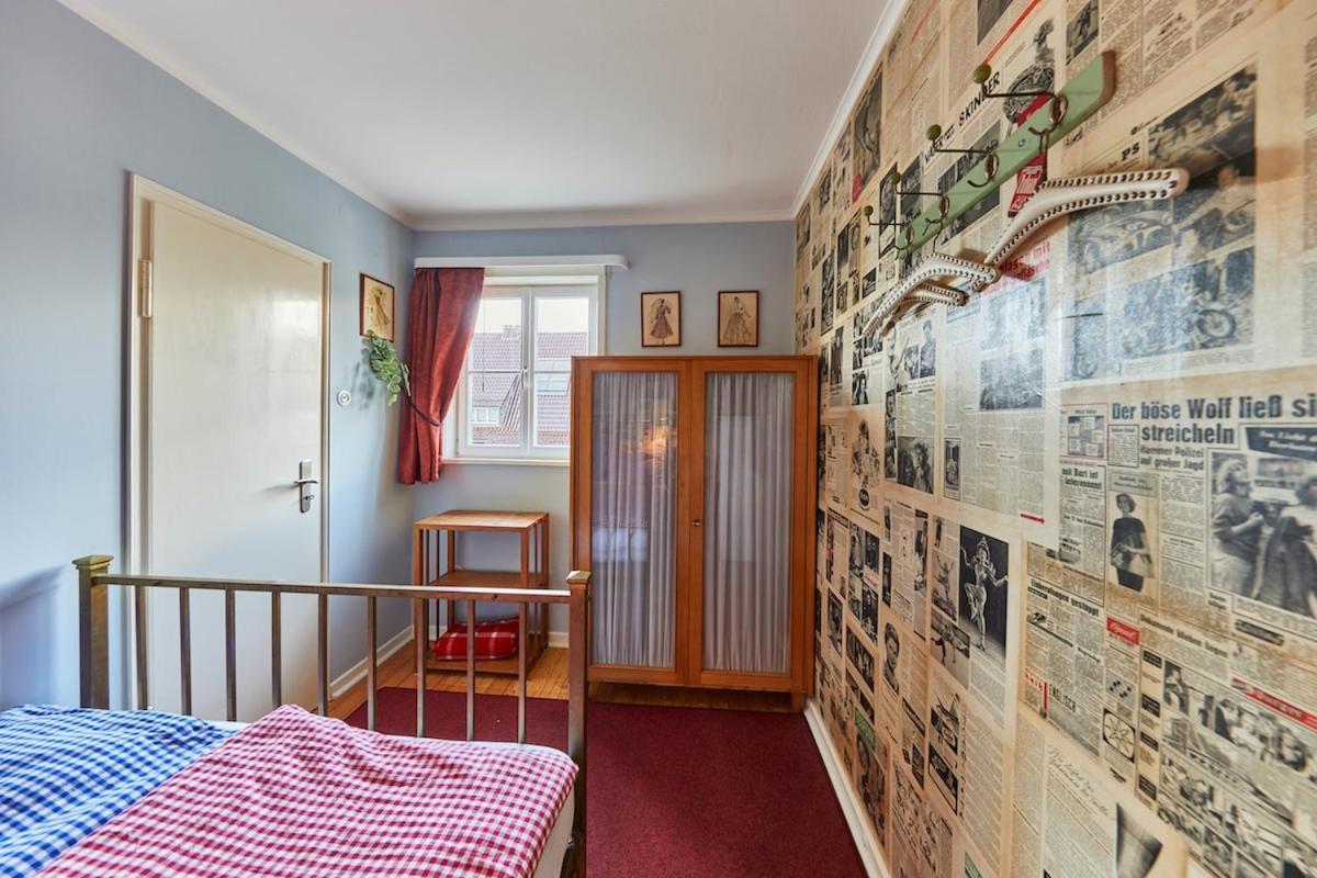 Apartment Vintage Style Uni-nah Parkplatz, Hey, 1958!